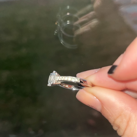 Swarovski Crystal Square Ring (Size 6) - Picture 6 of 8